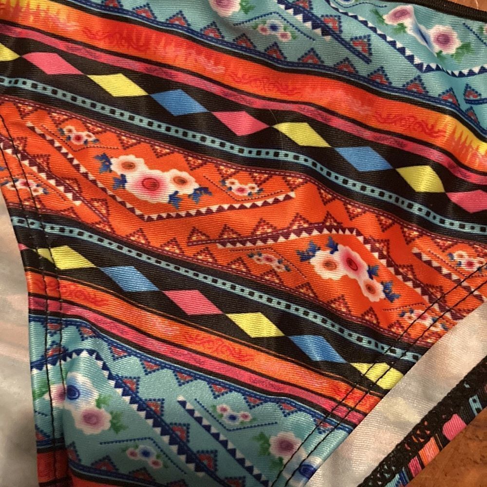 Vibrant Multicolor Bikini Set - Picture 3 of 9